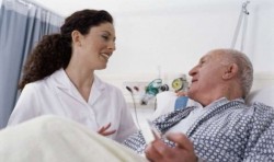 Требуются медики для присмотра за больными и престарелыми