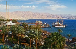 потрібні доглядальниці