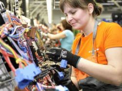 Помощник на производстве кабелей, PKC