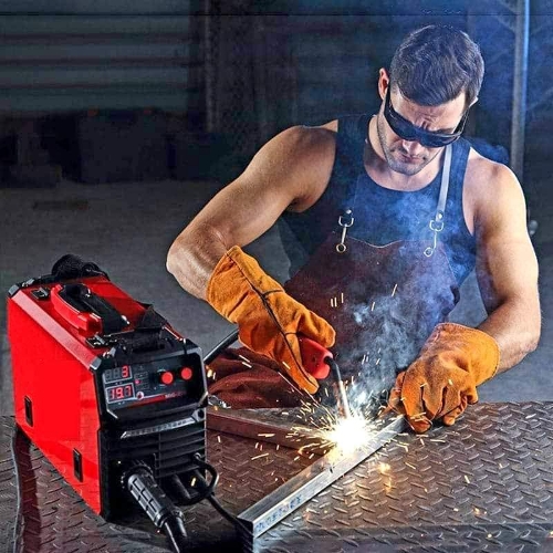 Сварщик MIG-131 в Германию