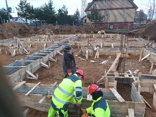 каменщики-бетонщики