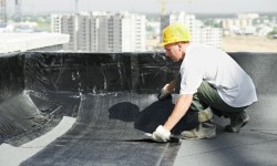 Польша. Работа для рабочих на плоских крышах