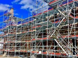 Эстония Таллинн Требуются помощники на установку лесов